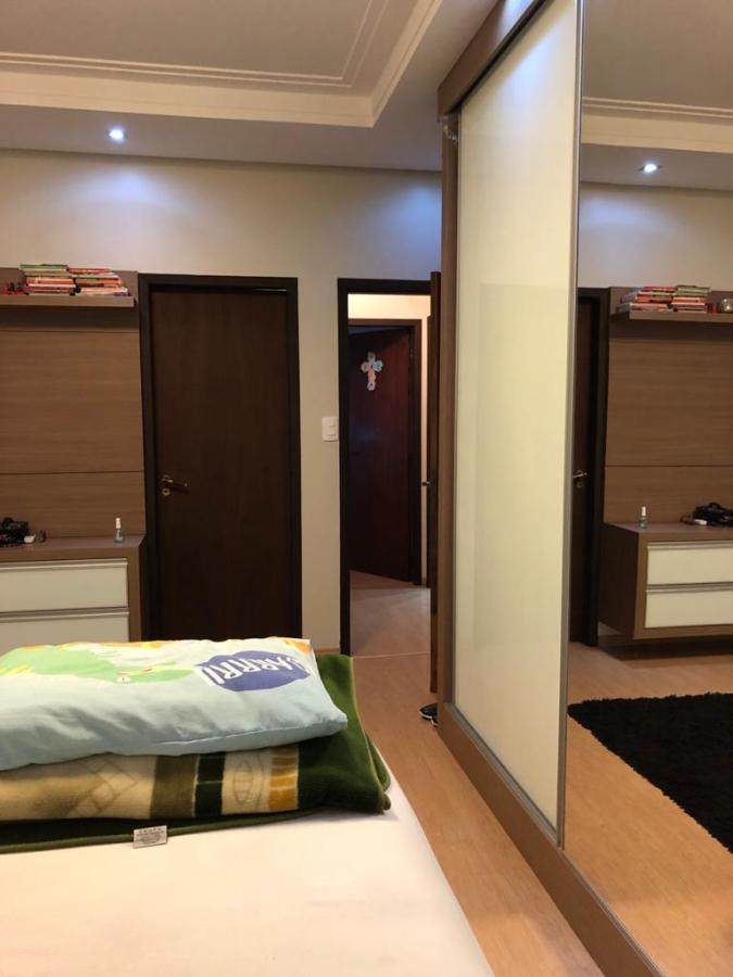 Casa à venda, 220 m² por R$ 999.000,00 Casa à venda, 220 m² por R$ 999.000,00