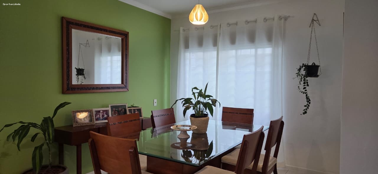 Casa com 3 Dormitórios à venda, 250 m² por R$ 1.350.000,00 Casa com 3 Dormitórios à venda, 250 m² por R$ 1.350.000,00