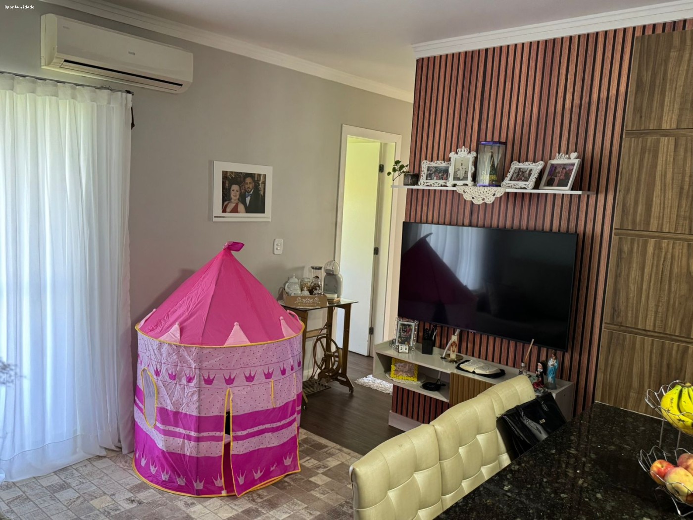 Apartamento com 3 Dormitórios à venda, 59 m² por R$ 250.000,00 Apartamento com 3 Dormitórios à venda, 59 m² por R$ 250.000,00