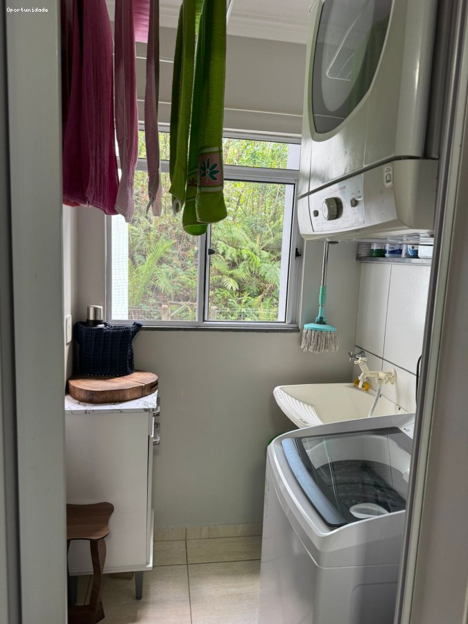 Apartamento com 3 Dormitórios à venda, 59 m² por R$ 250.000,00 Apartamento com 3 Dormitórios à venda, 59 m² por R$ 250.000,00