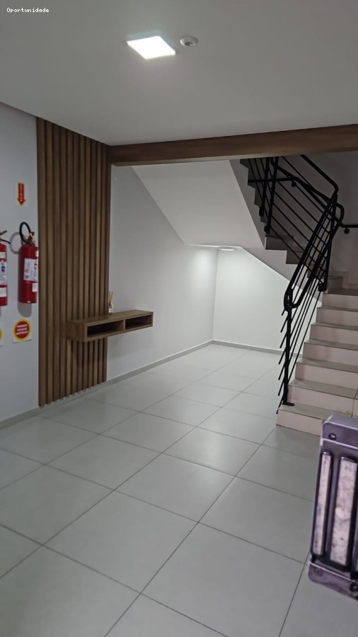 Apartamento com 2 Dormitórios à venda, 73 m² por R$ 379.000,00 Apartamento com 2 Dormitórios à venda, 73 m² por R$ 379.000,00