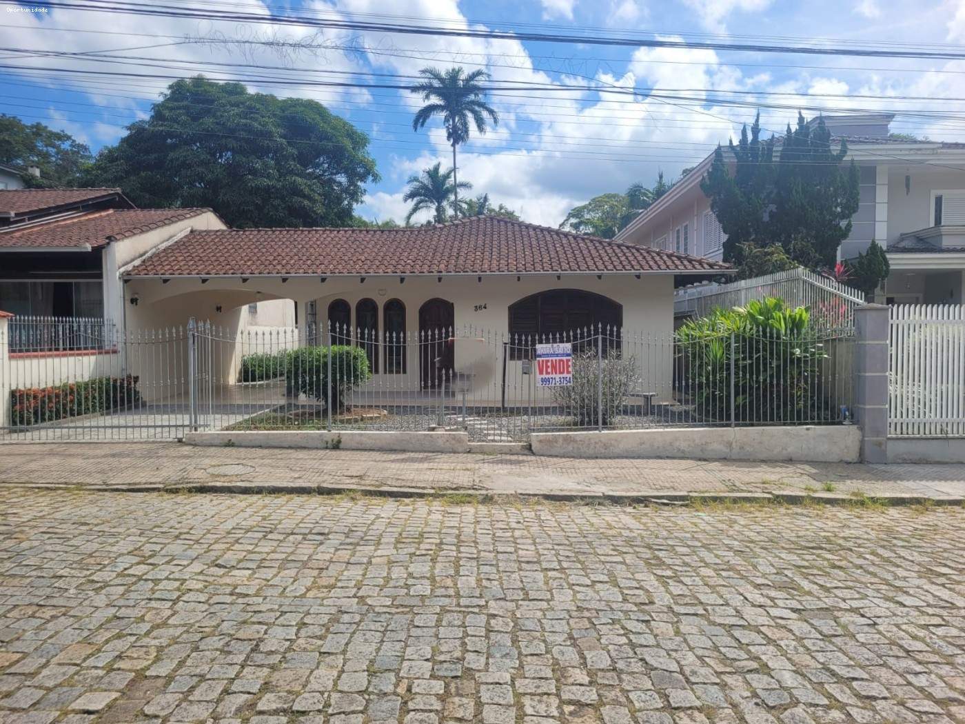 Casa à venda  no Glória - Joinville, SC. Imóveis