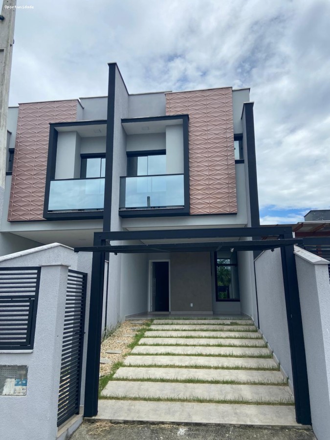 Casa à venda  no Saguaçu - Joinville, SC. Imóveis