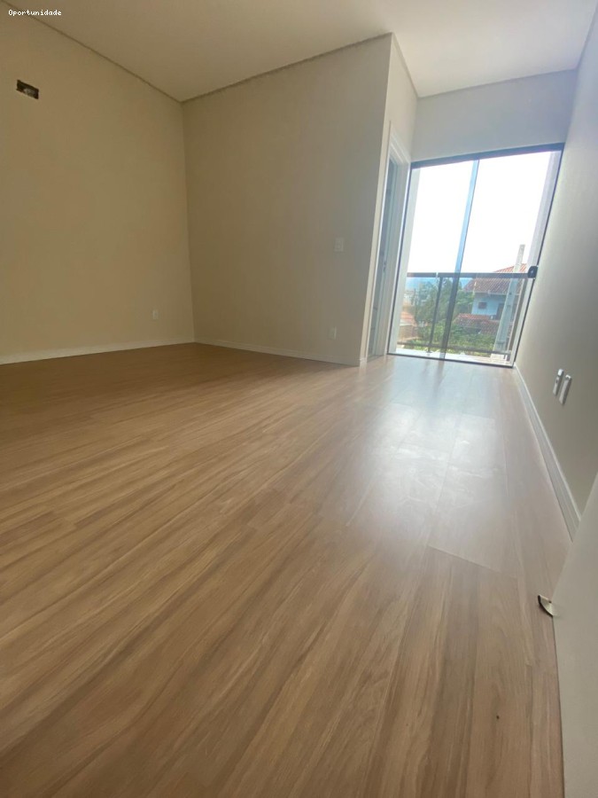 Casa com 3 Dormitórios à venda, 128 m² por R$ 750.000,00 Casa com 3 Dormitórios à venda, 128 m² por R$ 750.000,00