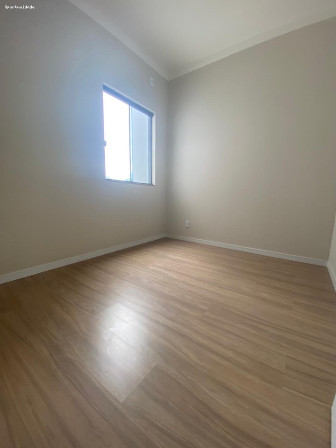 Casa com 3 Dormitórios à venda, 128 m² por R$ 750.000,00 Casa com 3 Dormitórios à venda, 128 m² por R$ 750.000,00
