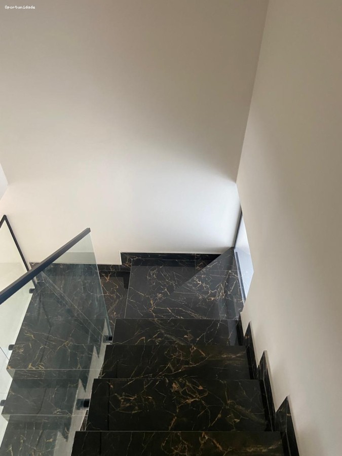 Casa com 3 Dormitórios à venda, 128 m² por R$ 750.000,00 Casa com 3 Dormitórios à venda, 128 m² por R$ 750.000,00