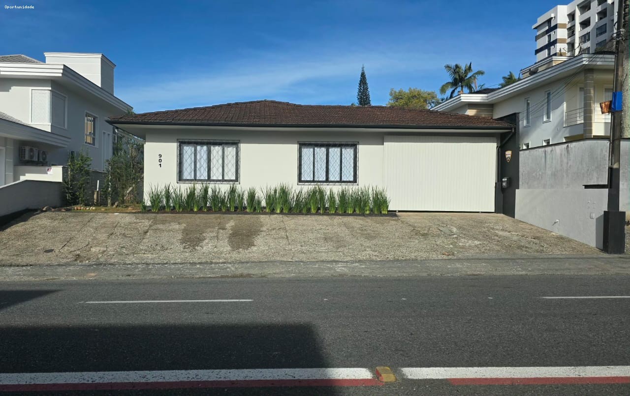 Casa com 3 Dormitórios à venda, 141 m² por R$ 949.000,00 Casa com 3 Dormitórios à venda, 141 m² por R$ 949.000,00