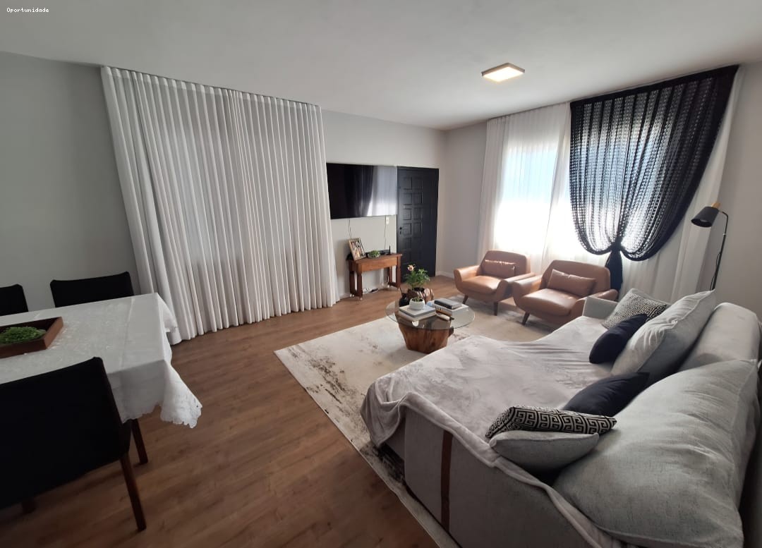 Casa com 3 Dormitórios à venda, 141 m² por R$ 949.000,00 Casa com 3 Dormitórios à venda, 141 m² por R$ 949.000,00
