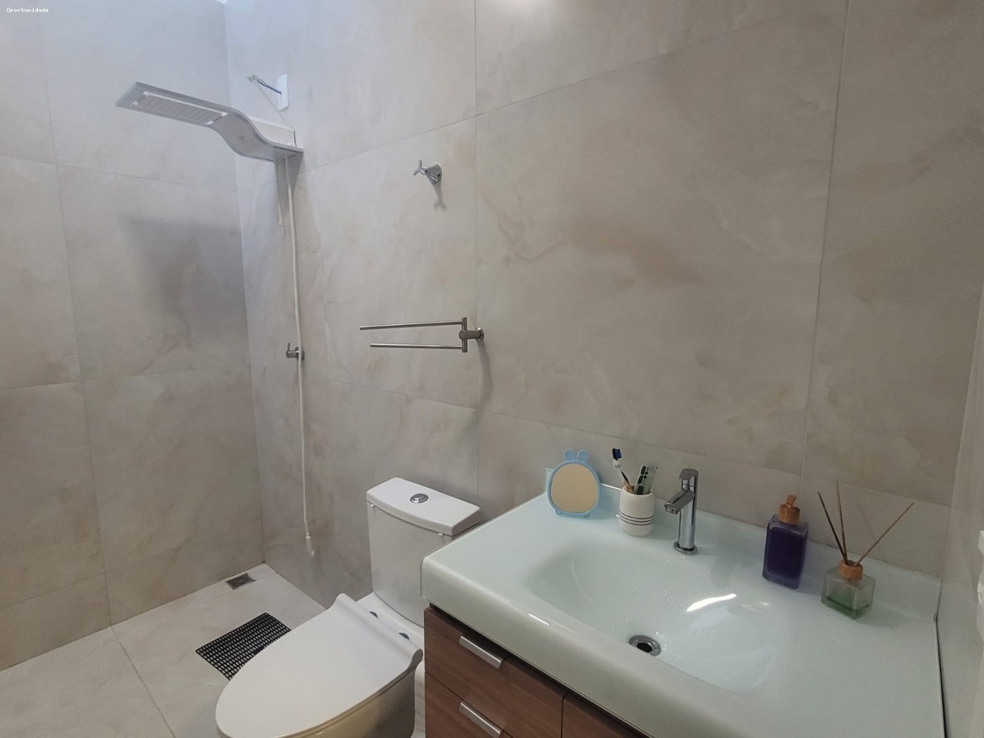 Casa com 2 Dormitórios à venda, 73 m² por R$ 465.000,00 Casa com 2 Dormitórios à venda, 73 m² por R$ 465.000,00