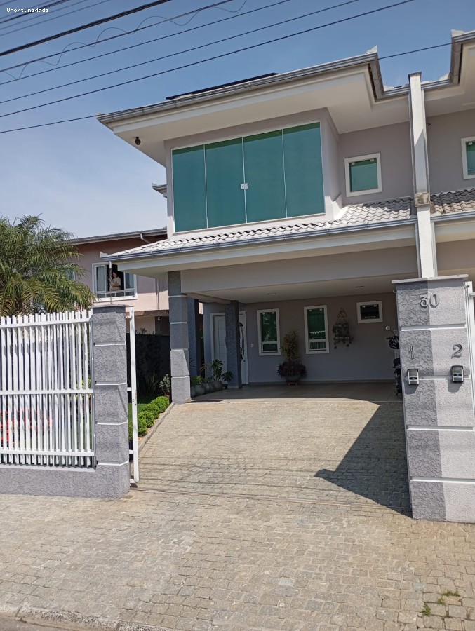 Casa com 3 Dormitórios à venda, 160 m² por R$ 1.000.000,00 Casa com 3 Dormitórios à venda, 160 m² por R$ 1.000.000,00