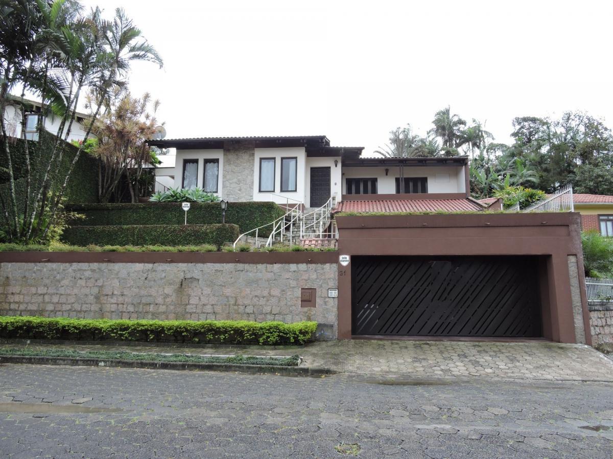Casa à venda  no Bom Retiro - Joinville, SC. Imóveis