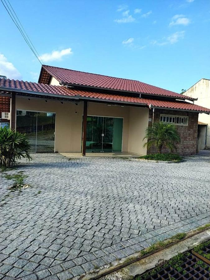 Casa à venda  no Bom Retiro - Joinville, SC. Imóveis