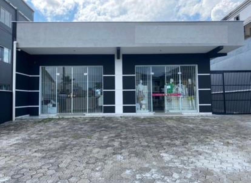 Loja/salão/consultório à venda  no Espinheiros - Joinville, SC. Imóveis