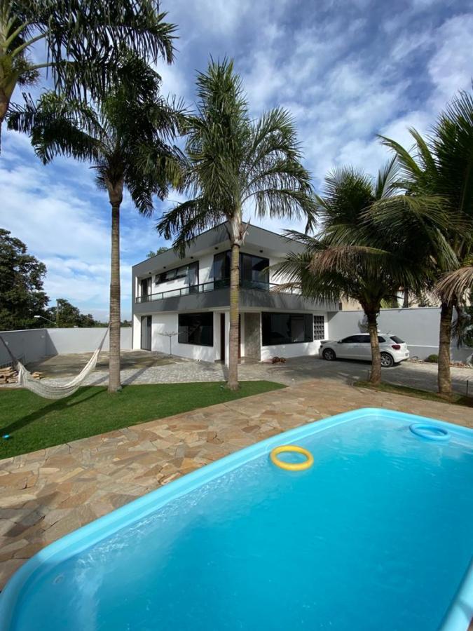 Casa à venda  no Bom Retiro - Joinville, SC. Imóveis