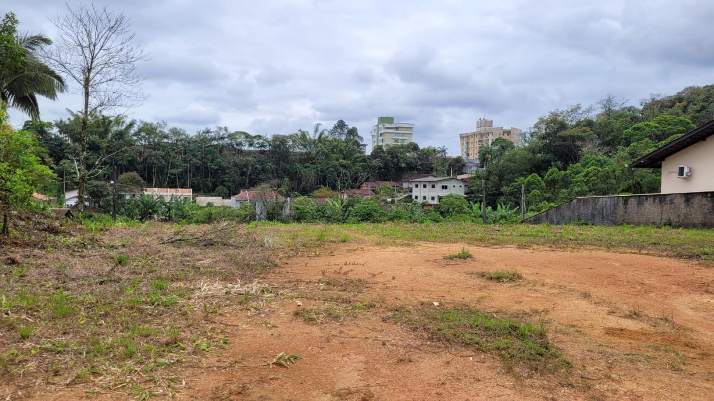 Terreno/Lote à venda  no Santa Catarina - Joinville, SC. Imóveis