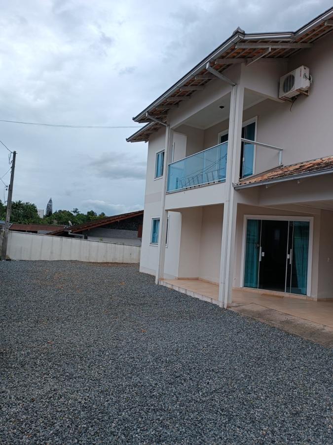 Casa à venda  no Bom Retiro - Joinville, SC. Imóveis