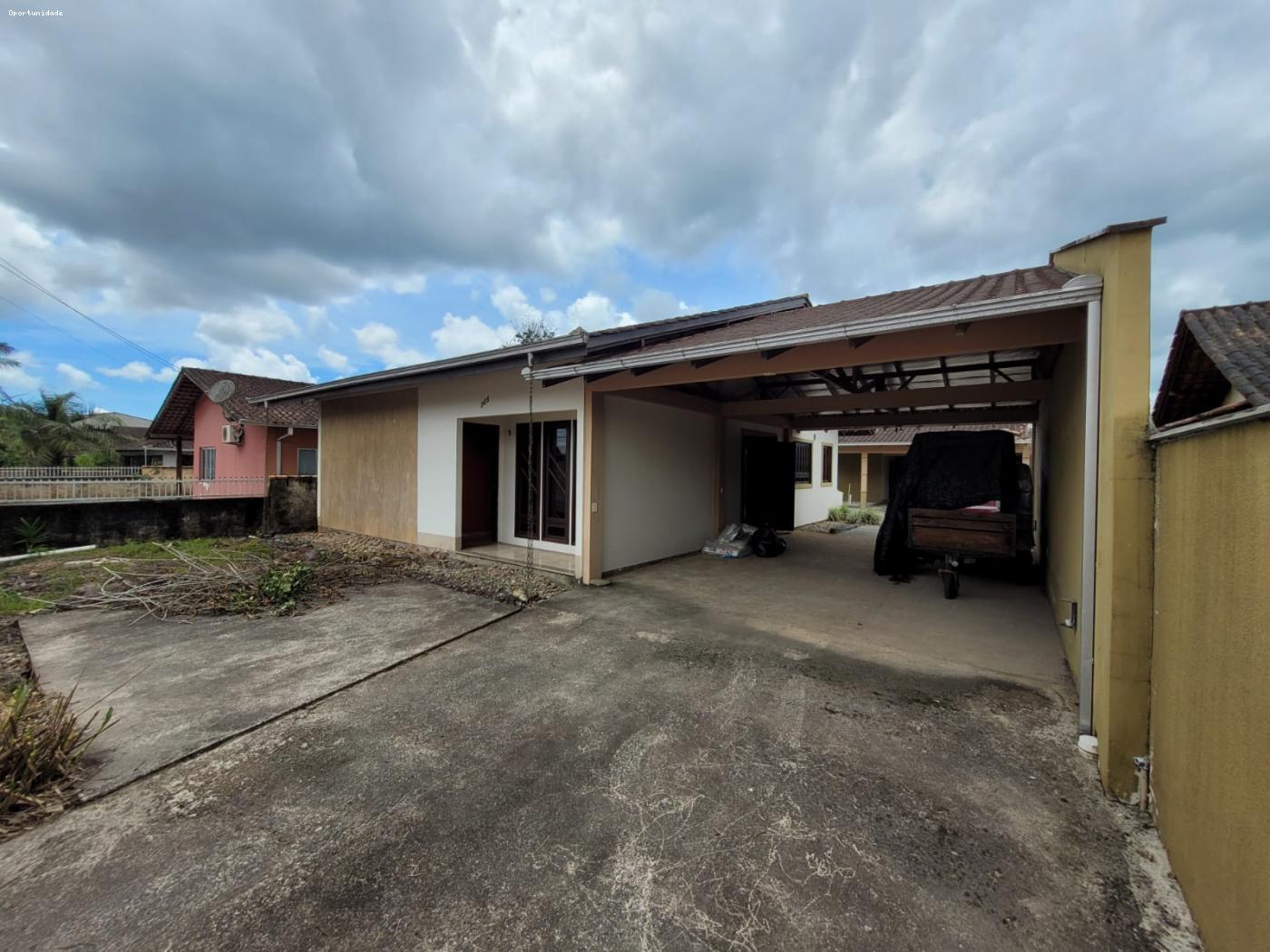 Casa à venda  no Vila Nova - Joinville, SC. Imóveis