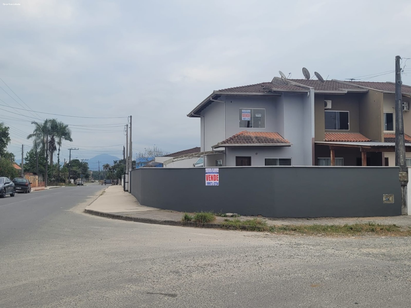 Casa à venda  no Morro do Meio - Joinville, SC. Imóveis